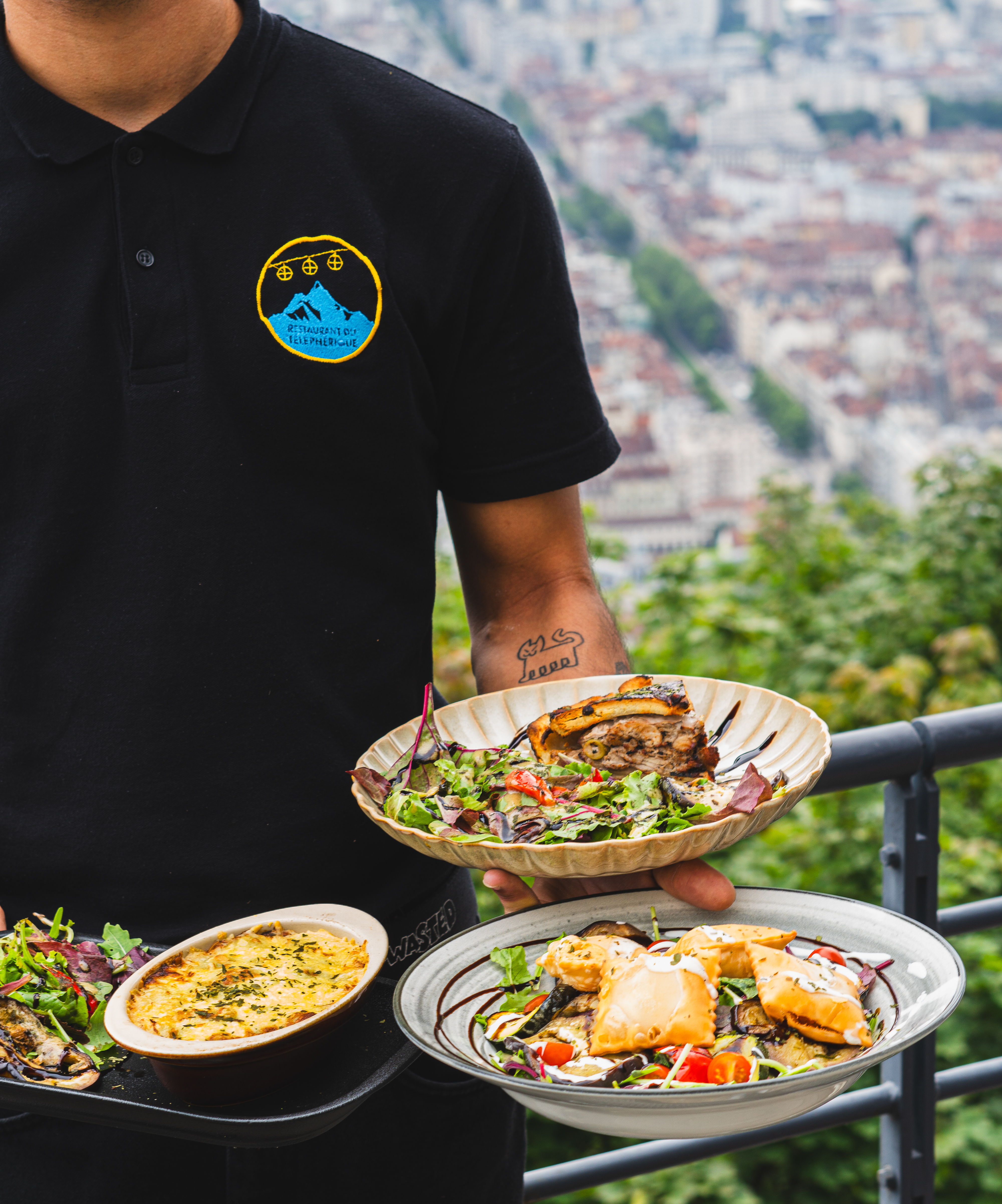 Trois assiettes salées